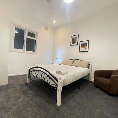 Private Double Room In Stratford Londres Exterior foto